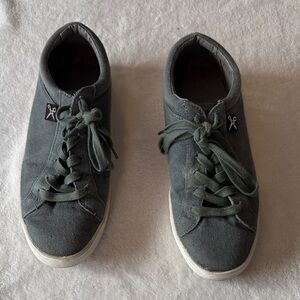 Marc Ecko Blue and Gray Leather Sneakers